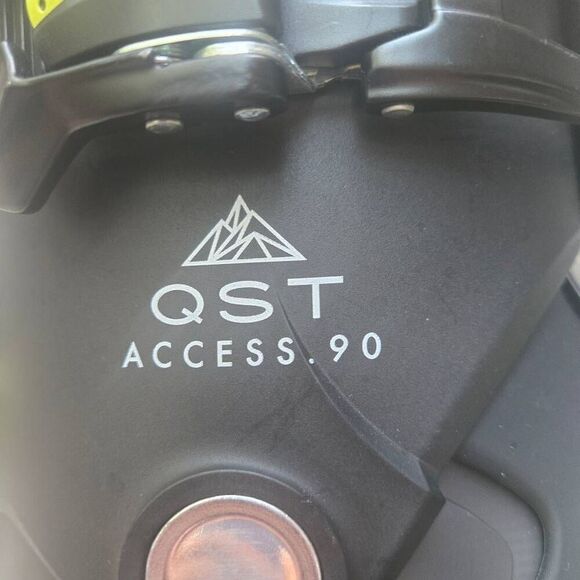 Salomon Quest Access 90 downhill ski boots QST black and neon yellow hike/ride main image 10